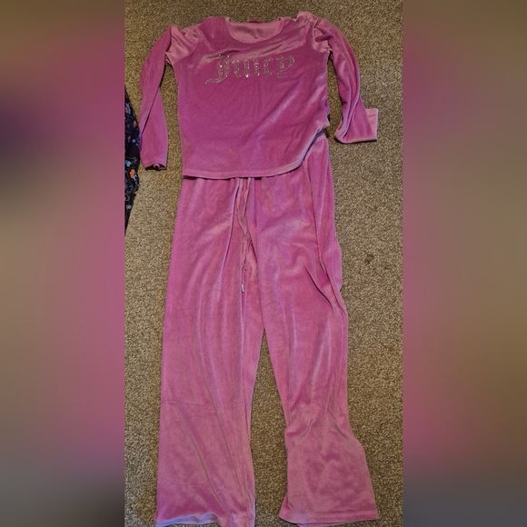 Juicy Couture Women's Soft Pink Velour Pajama Set Sz.L - Picture 2 of 7